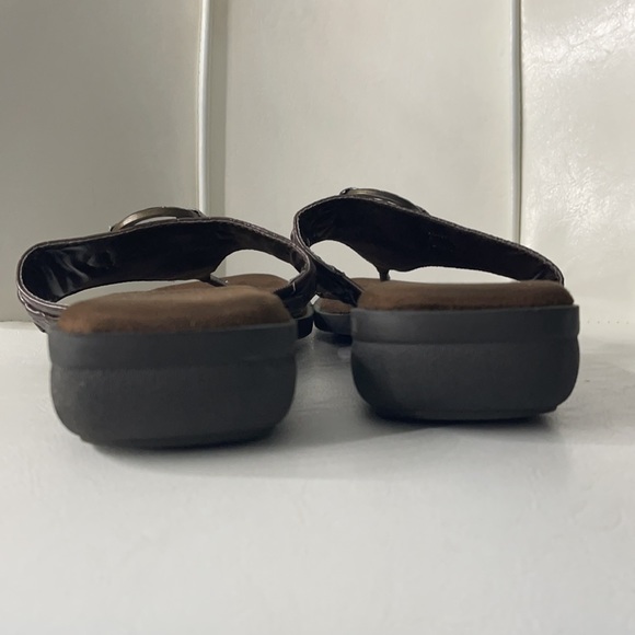 brown sandals - Picture 3 of 5